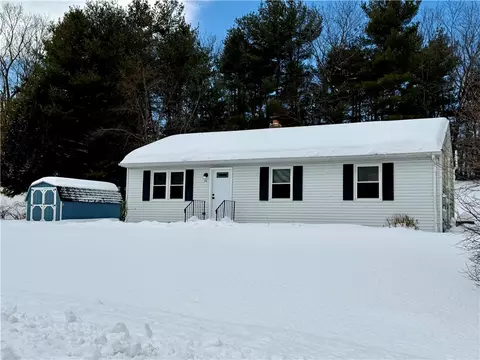 Exterior - 30 Huntley Rd, Killingly, CT 06241 photo 3 of 7