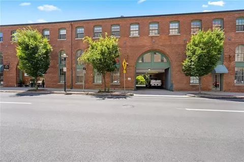 555 S Water St #212, Providence, RI 02903