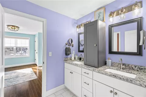 Bath - 3800 Post Rd #4, Warwick, RI 02886 photo 2 of 6