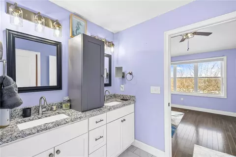 Bath - 3800 Post Rd #4, Warwick, RI 02886 photo 3 of 6