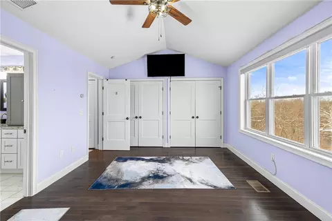 Bedroom - 3800 Post Rd #4, Warwick, RI 02886 photo 2 of 8