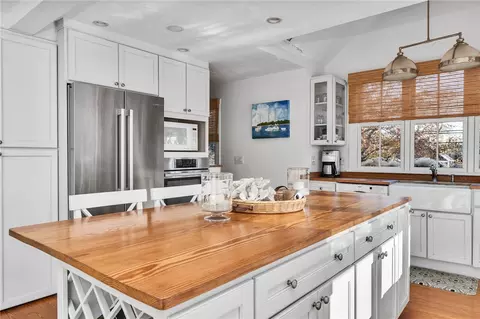 Kitchen - 43 Noyes Neck Rd, Westerly, RI 02891 photo 3 of 5