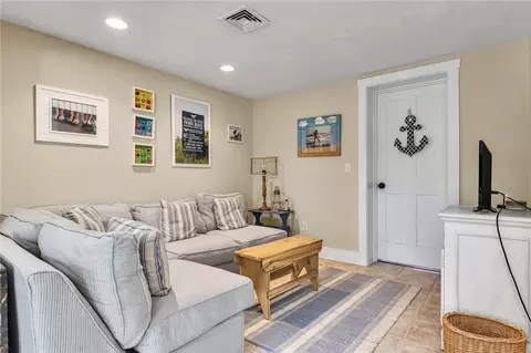 Living - 43 Noyes Neck Rd, Westerly, RI 02891 photo 4 of 4