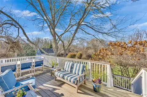 Exterior - 43 Noyes Neck Rd, Westerly, RI 02891 photo 4 of 9