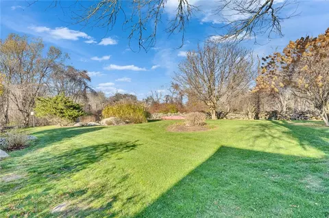 Exterior - 43 Noyes Neck Rd, Westerly, RI 02891 photo 8 of 9