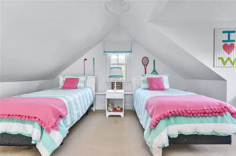 Bedroom - 43 Noyes Neck Rd, Westerly, RI 02891 photo 5 of 6