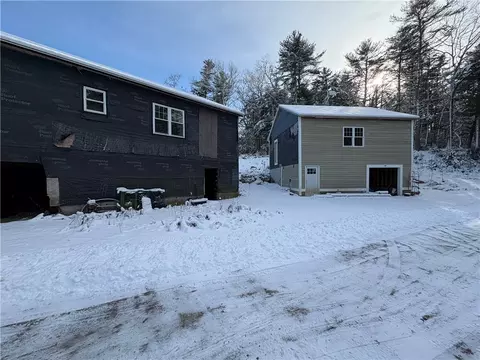 286 Old Coach Rd, Charlestown, RI 02813