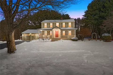17 Rogler Farm Rd, Smithfield, RI 02917