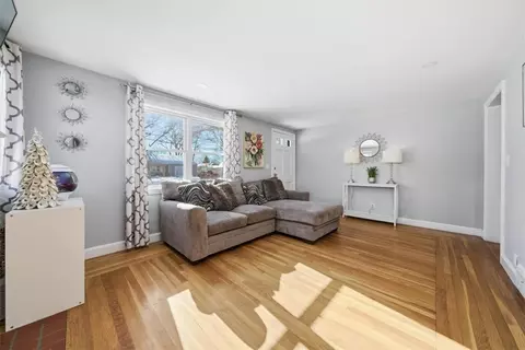 Living - 11 Midway Dr, Warwick, RI 02886 photo 1 of 2