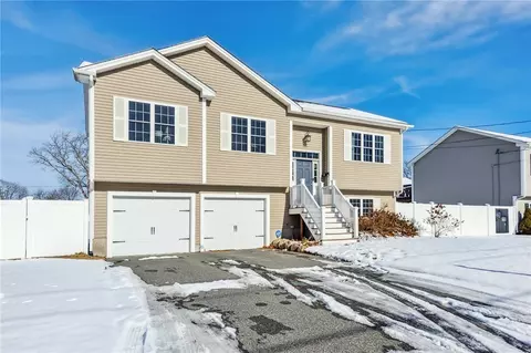 Exterior - 55 Dixie Ave, Warwick, RI 02889 photo 2 of 2