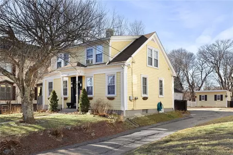 435 S Main St, Woonsocket, RI 02895
