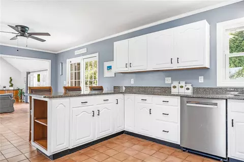 Kitchen - 22 Colonial Dr, Westerly, RI 02891 photo 4 of 5