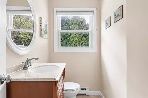 Bath - 22 Colonial Dr, Westerly, RI 02891 photo 3 of 3