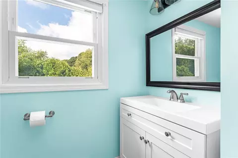 Bath - 22 Colonial Dr, Westerly, RI 02891 photo 1 of 3