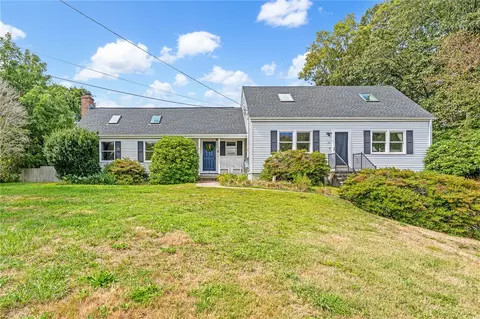 22 Colonial Dr, Westerly, RI 02891