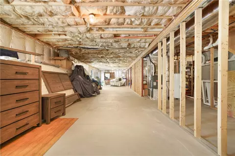 Entry Way - 263 Plain St, Rehoboth, MA 02769 photo 7 of 8