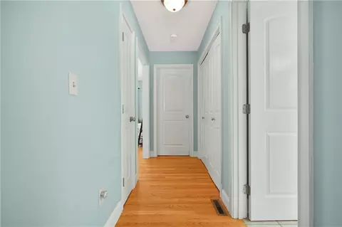 Entry Way - 263 Plain St, Rehoboth, MA 02769 photo 4 of 8