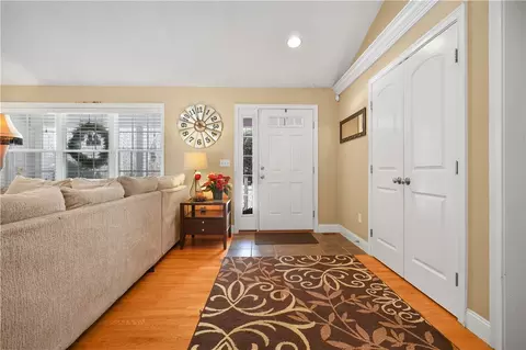 Entry Way - 263 Plain St, Rehoboth, MA 02769 photo 1 of 8