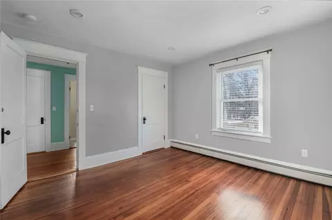 Bedroom - 2 Overbrook Ave, Warwick, RI 02889 photo 3 of 5