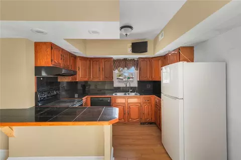 Kitchen - 2 Overbrook Ave, Warwick, RI 02889 photo 3 of 4