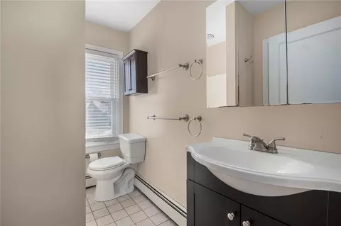Bath - 2 Overbrook Ave, Warwick, RI 02889 photo 1 of 1