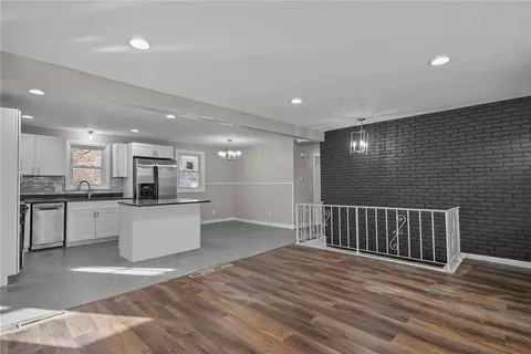 38 Bowman St, Warwick, RI 02889 photo 4