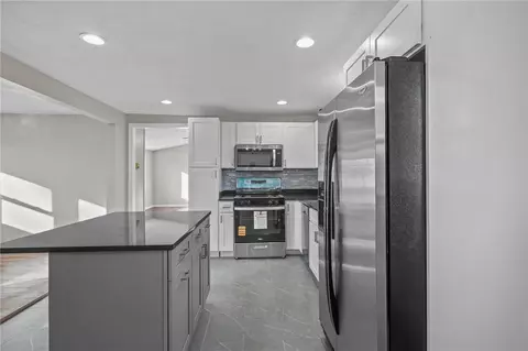 38 Bowman St, Warwick, RI 02889 photo 9
