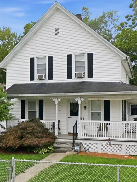 83 Fourth Ave, Woonsocket, RI 02895