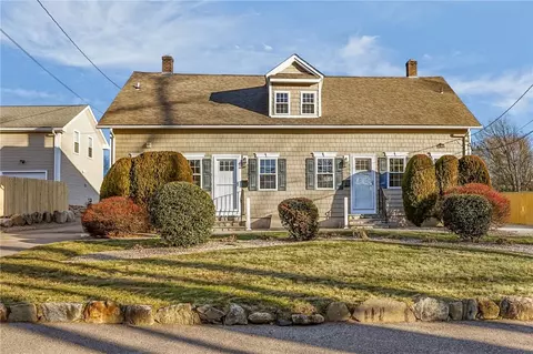 33 Holden St, Coventry, RI 02816