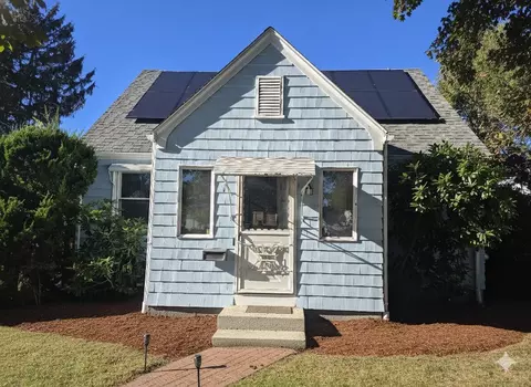 333 Phenix Ave, Cranston, RI 02920