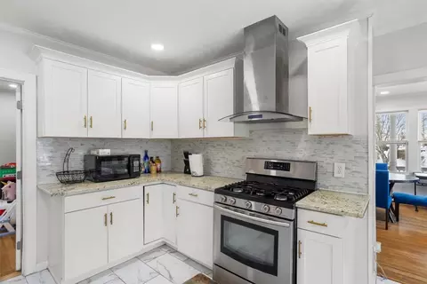 38 Klondike St, Providence, RI 02909