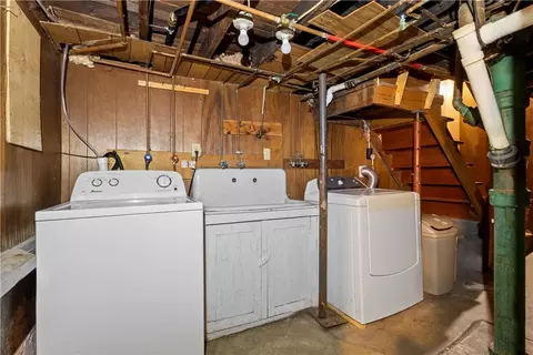 147 Warwick St, Woonsocket, RI 02895 photo 29