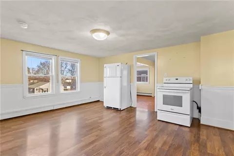 147 Warwick St, Woonsocket, RI 02895 photo 16