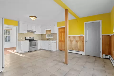 147 Warwick St, Woonsocket, RI 02895 photo 2