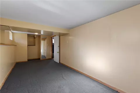 147 Warwick St, Woonsocket, RI 02895 photo 28