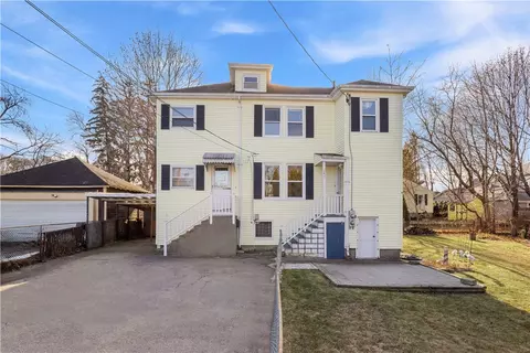 147 Warwick St, Woonsocket, RI 02895