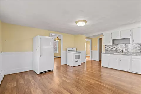 147 Warwick St, Woonsocket, RI 02895 photo 15