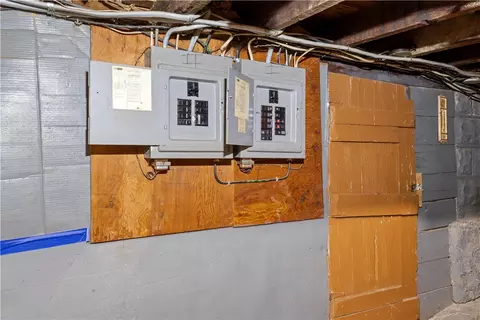147 Warwick St, Woonsocket, RI 02895 photo 30
