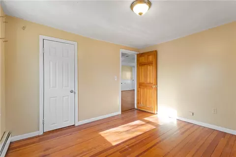 147 Warwick St, Woonsocket, RI 02895 photo 25