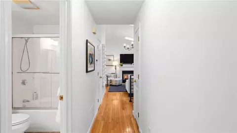 27 Great Oak Dr, Warwick, RI 02886 photo 15