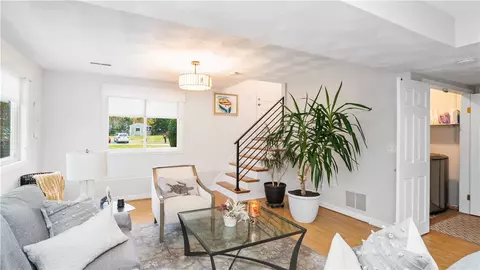 27 Great Oak Dr, Warwick, RI 02886 photo 27