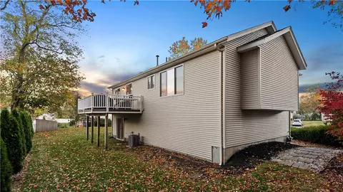 27 Great Oak Dr, Warwick, RI 02886 photo 33