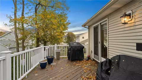 27 Great Oak Dr, Warwick, RI 02886 photo 31