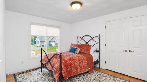 27 Great Oak Dr, Warwick, RI 02886 photo 18