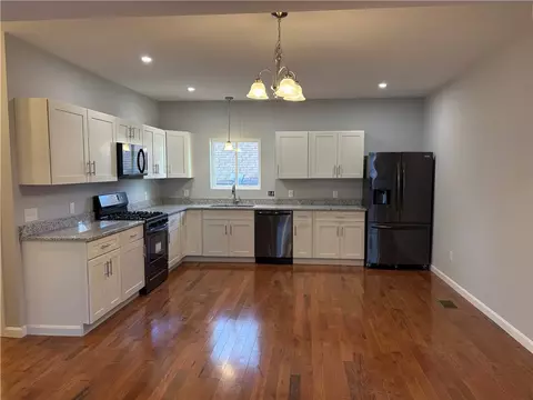 Kitchen - 184 Avenue C #E5, Woonsocket, RI 02895 photo 1 of 1