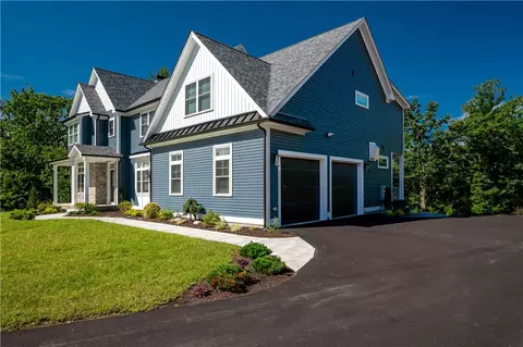 5 Lacey Ct, Smithfield, RI 02917