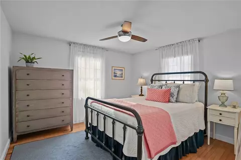 Bedroom - 44 Westbrook Rd, Warwick, RI 02886 photo 1 of 7