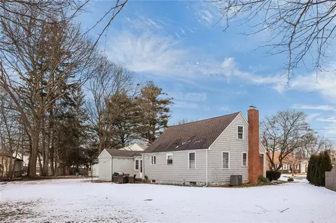 Exterior - 44 Westbrook Rd, Warwick, RI 02886 photo 9 of 15
