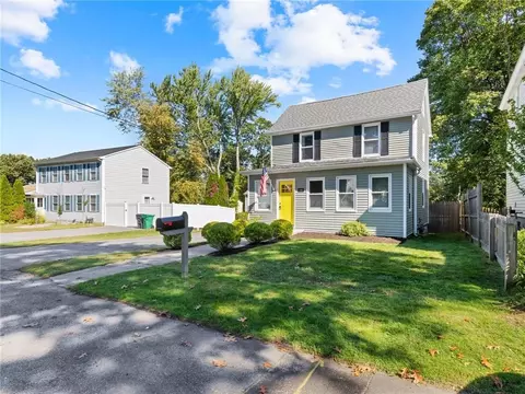 94 Holmes Rd, Warwick, RI 02886