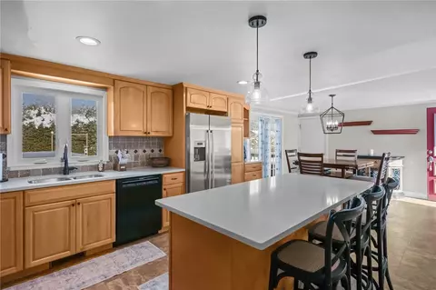 Kitchen - 25 Janet Dr, Cranston, RI 02921 photo 1 of 4